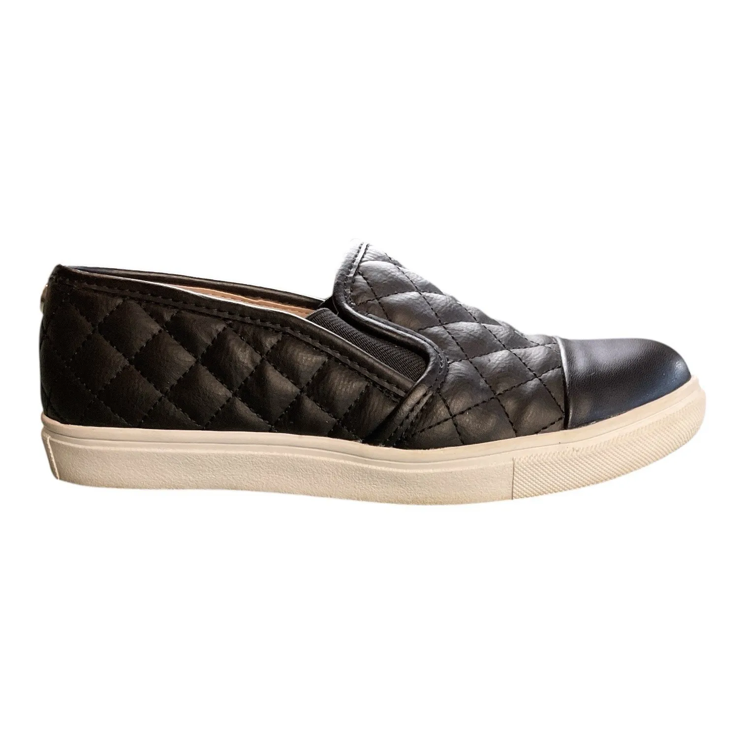 Steve Madden Zaander Quilted Slip‎ on Leather Flocked Fashion Sneaker Women's 6 - Image 2