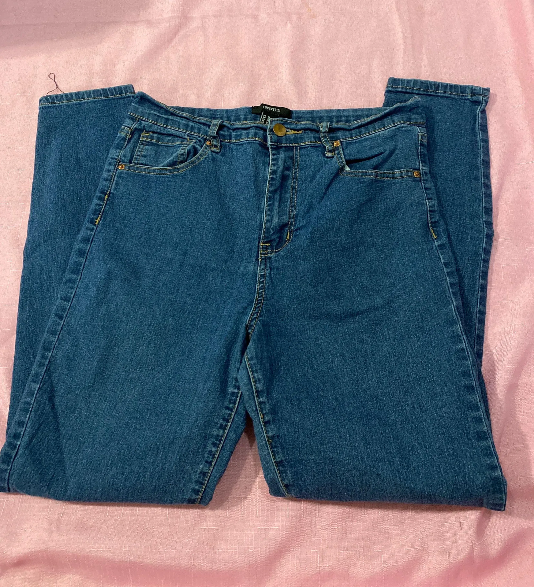 Women’s Size 28  Jeans - Image 2