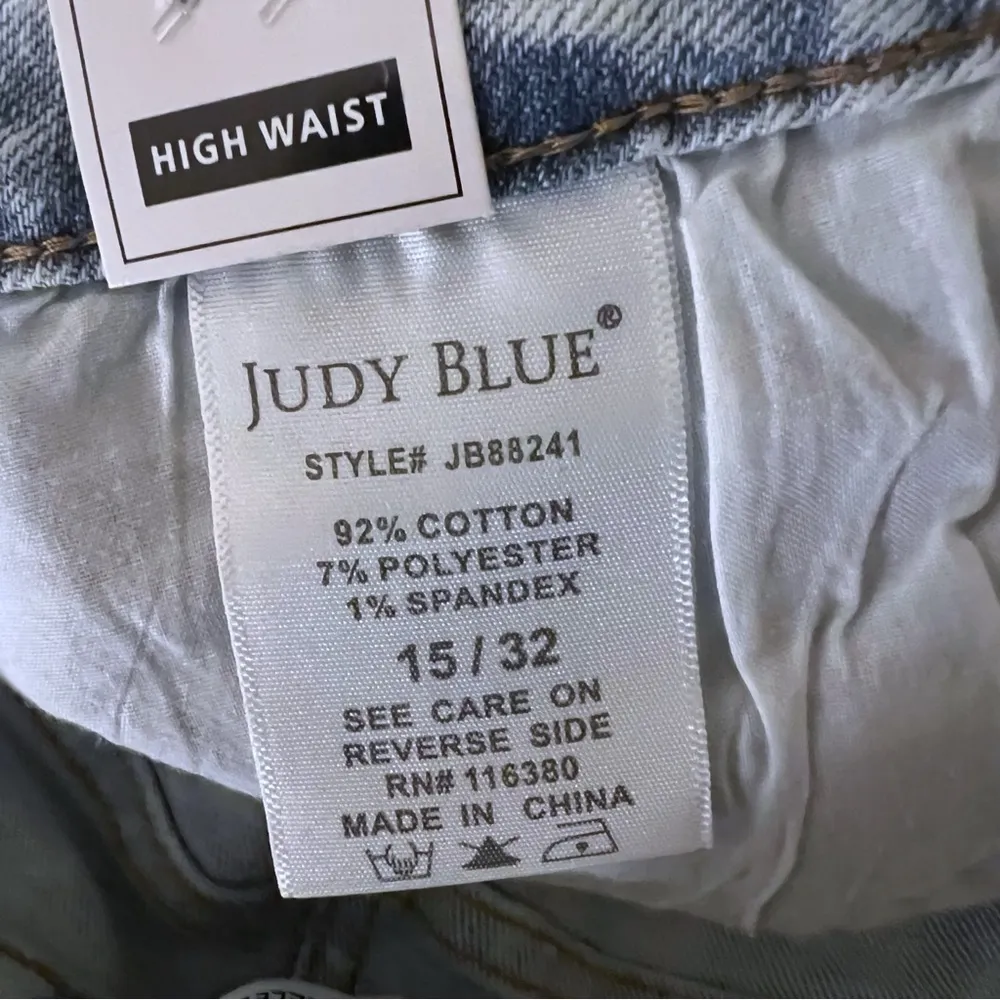 Judy Blue High Waist Slim Fit Bleached Jeans Stretch  Size 15/32 32X28  New - Image 11