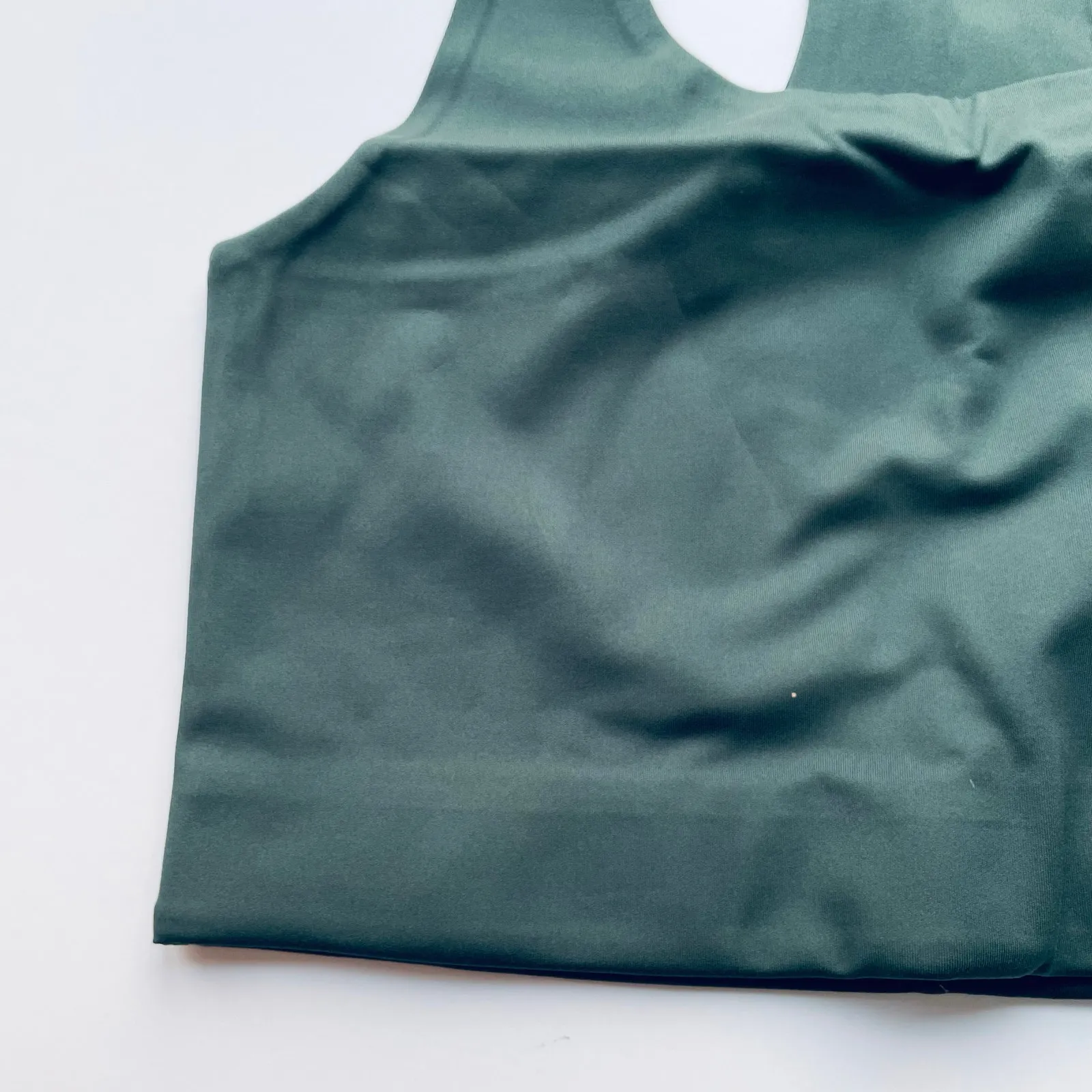 Girlfriend Collective Paloma Sports Bra Racerback Green Size Large NEW - Image 3