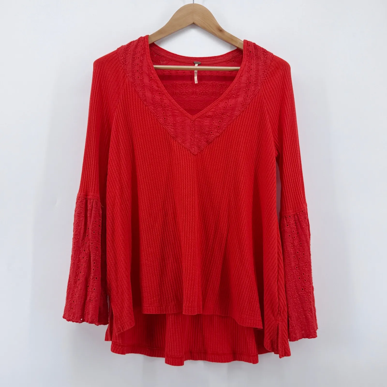 Free People Parisian Nights Red Lace Trim Ribbed Bell Sleeve V Neck Top Small - Image 2