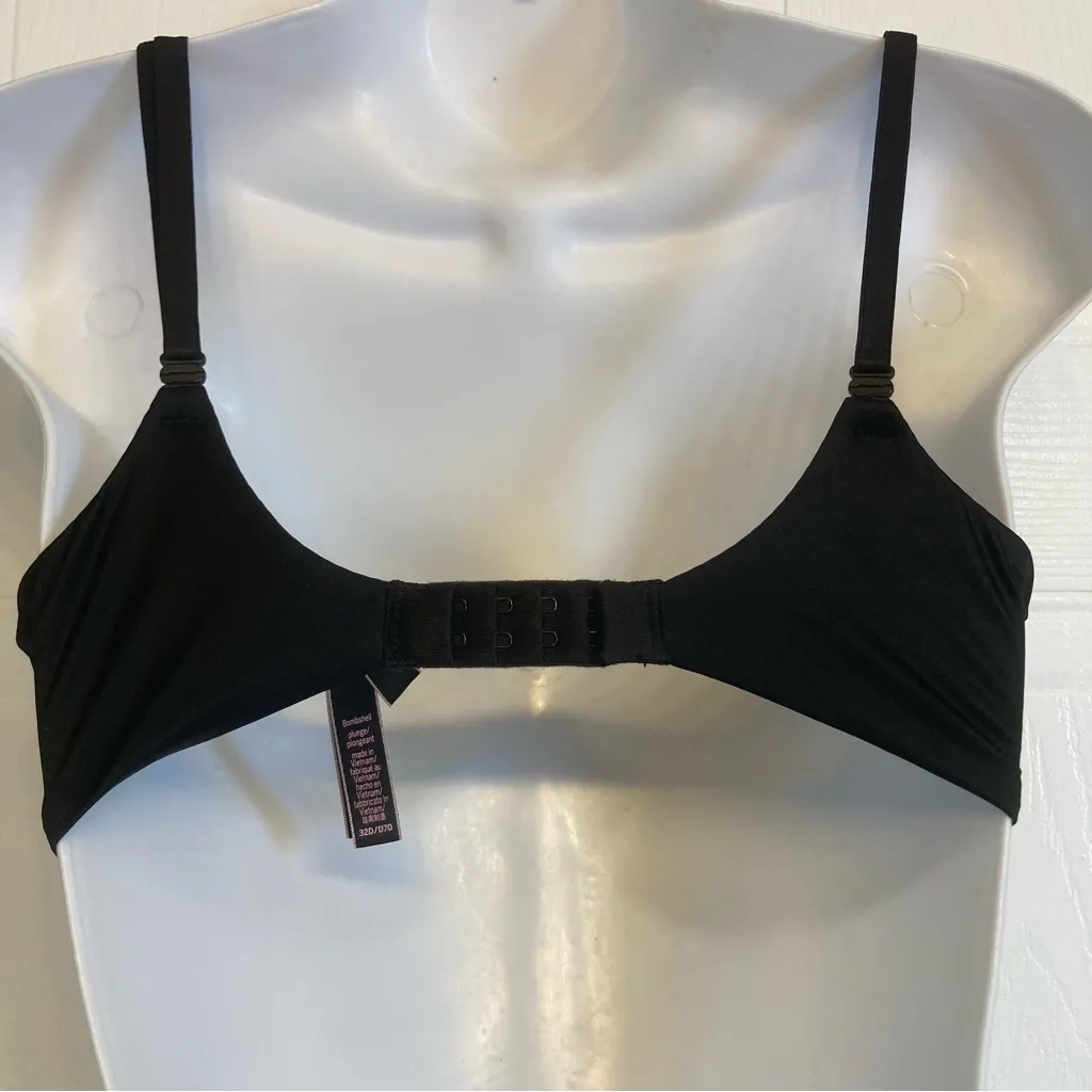 Victoria's Secret‎ Bombshell Plunge Super Push-up Bra Size 32D Black Satin NEW - Image 4