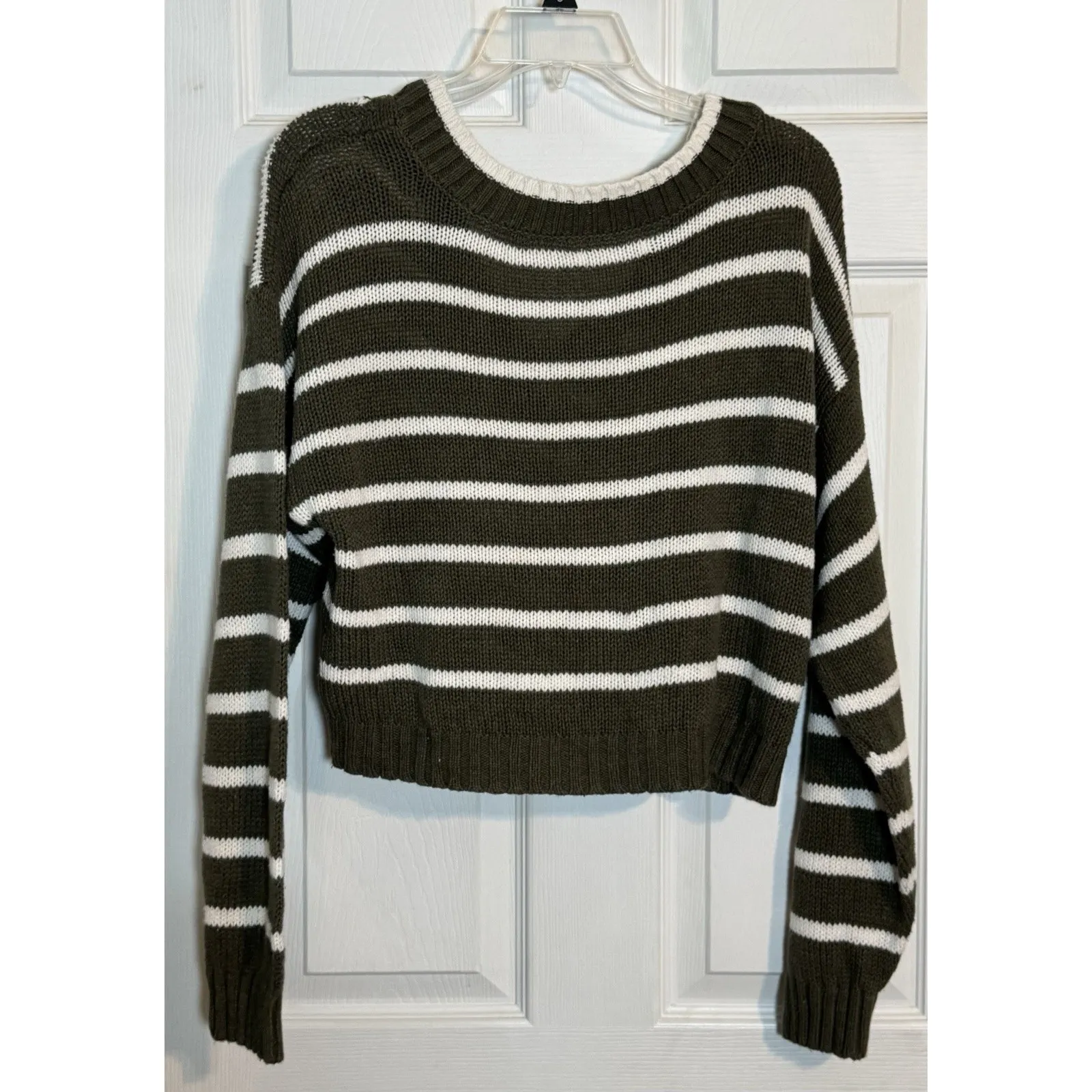 American Eagle Outfitters Women's Cropped Knit Sweater, Olive Green And White, S - Image 6