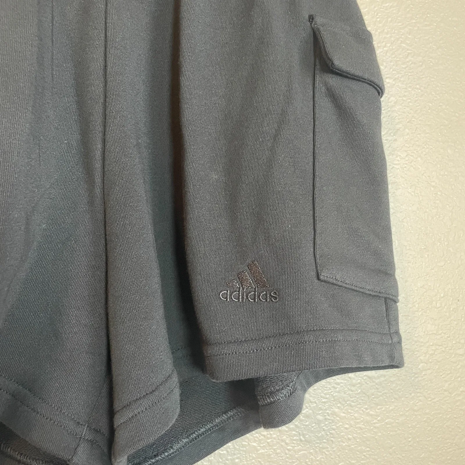 Adidas Womens Cargo Shorts Size XS Black Sporty Pockets Comfy - Image 2