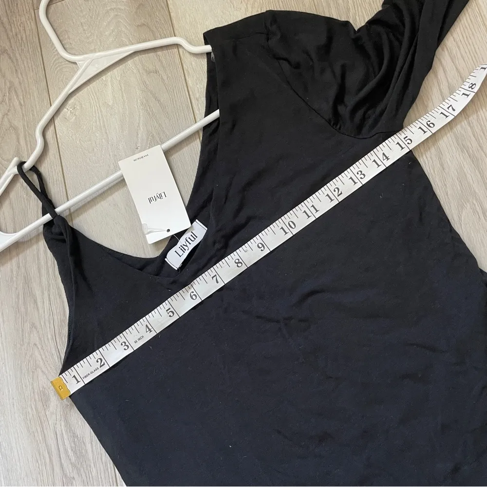 Lilyful  (NWT) Double Layered Asymmetrical Top Black (Large) going out date night - Image 3