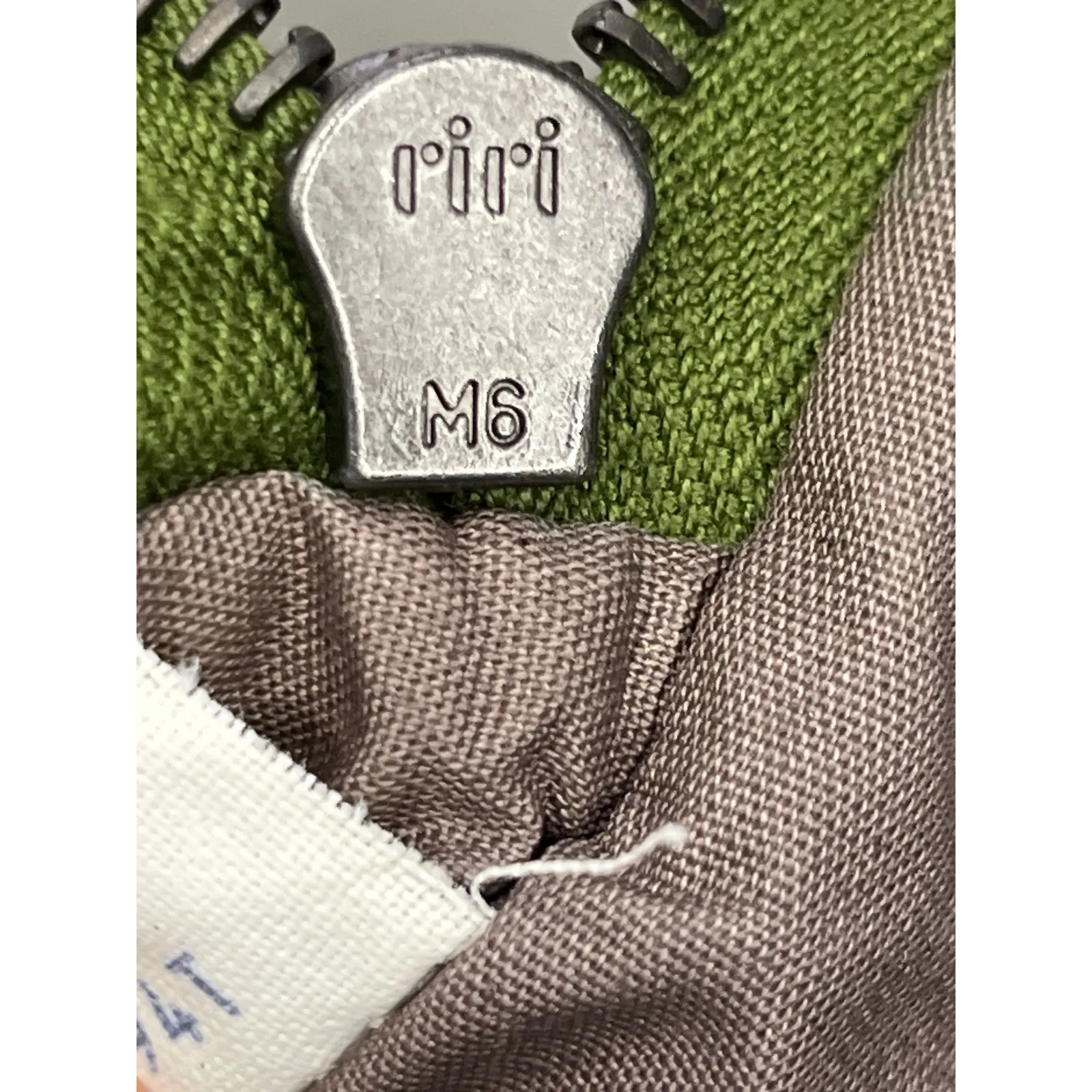 Bottega Veneta Acid Green Nappa Leather Zip Clutch Pouch Italy - Image 5