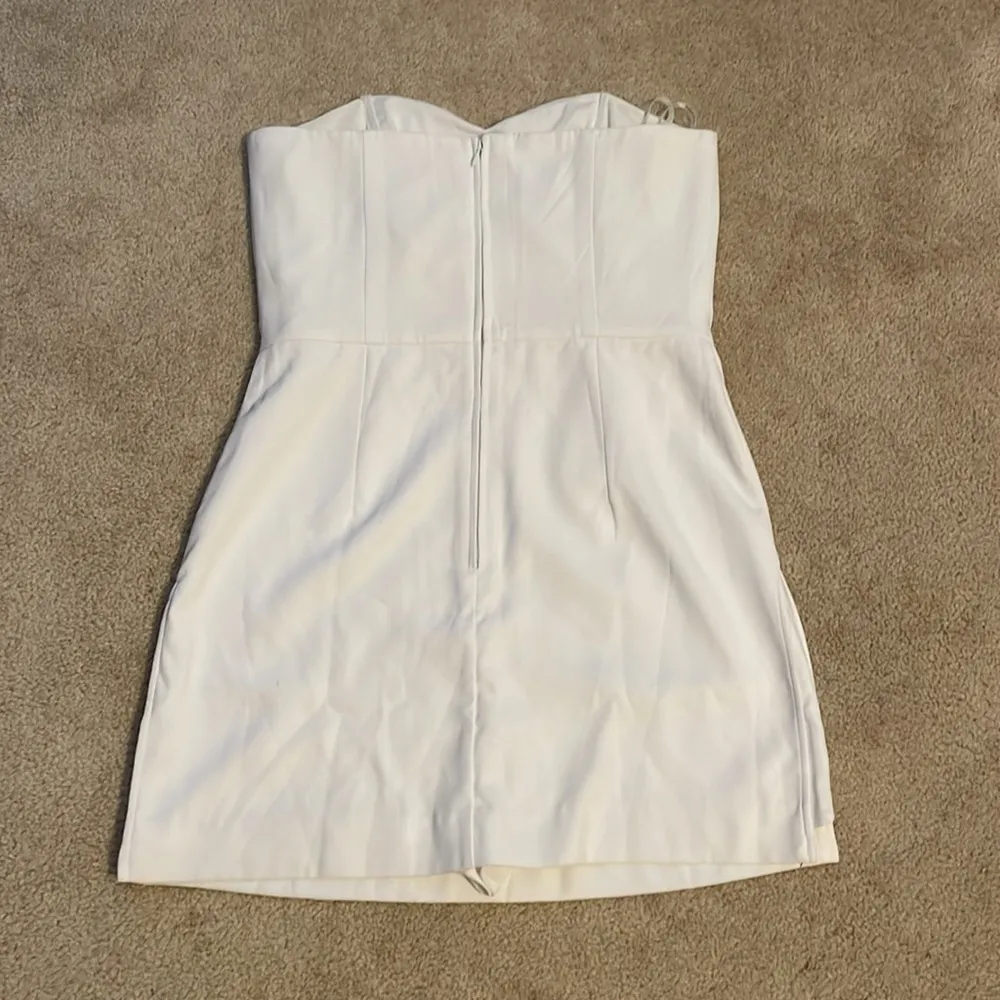 NWT Lilly Pulitzer Kylo Strapless Romper in Resort White - Image 4