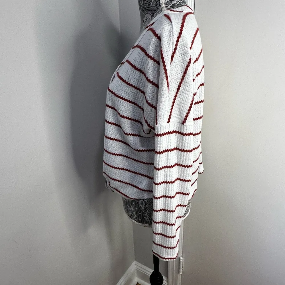 Paper Crane White and Red Striped Tie Front Waffle Knit Long Sleeve Top. Medium - Image 12
