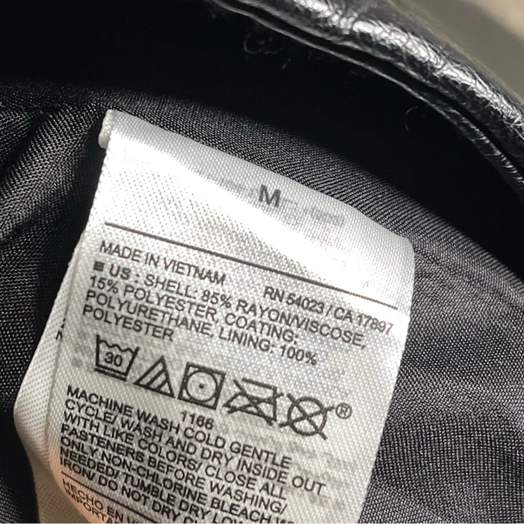 NWT Old Navy High Waist Faux Leather Fitted Mini Skirt (Black) - medium - Image 9