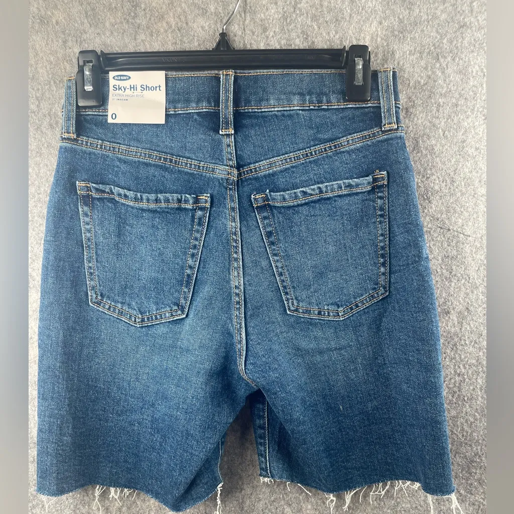Old Navy Women’s Size 0 Extra High-Waisted Sky-Hi Button-Fly Ripped Jean Shorts‎ - Image 2