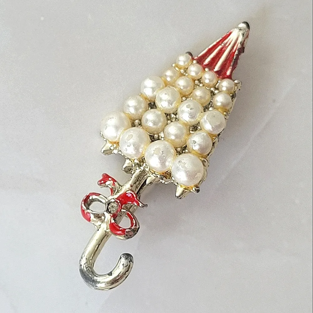 Rare Vintage 50s White Pearl Umbrella Brooch Gold Tone Rockabilly Red - Image 2