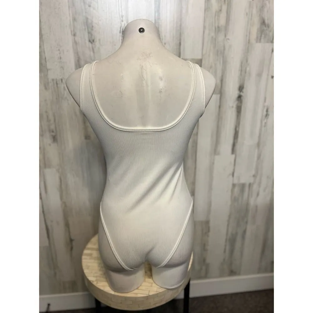 White bodysuit Size M - Image 3