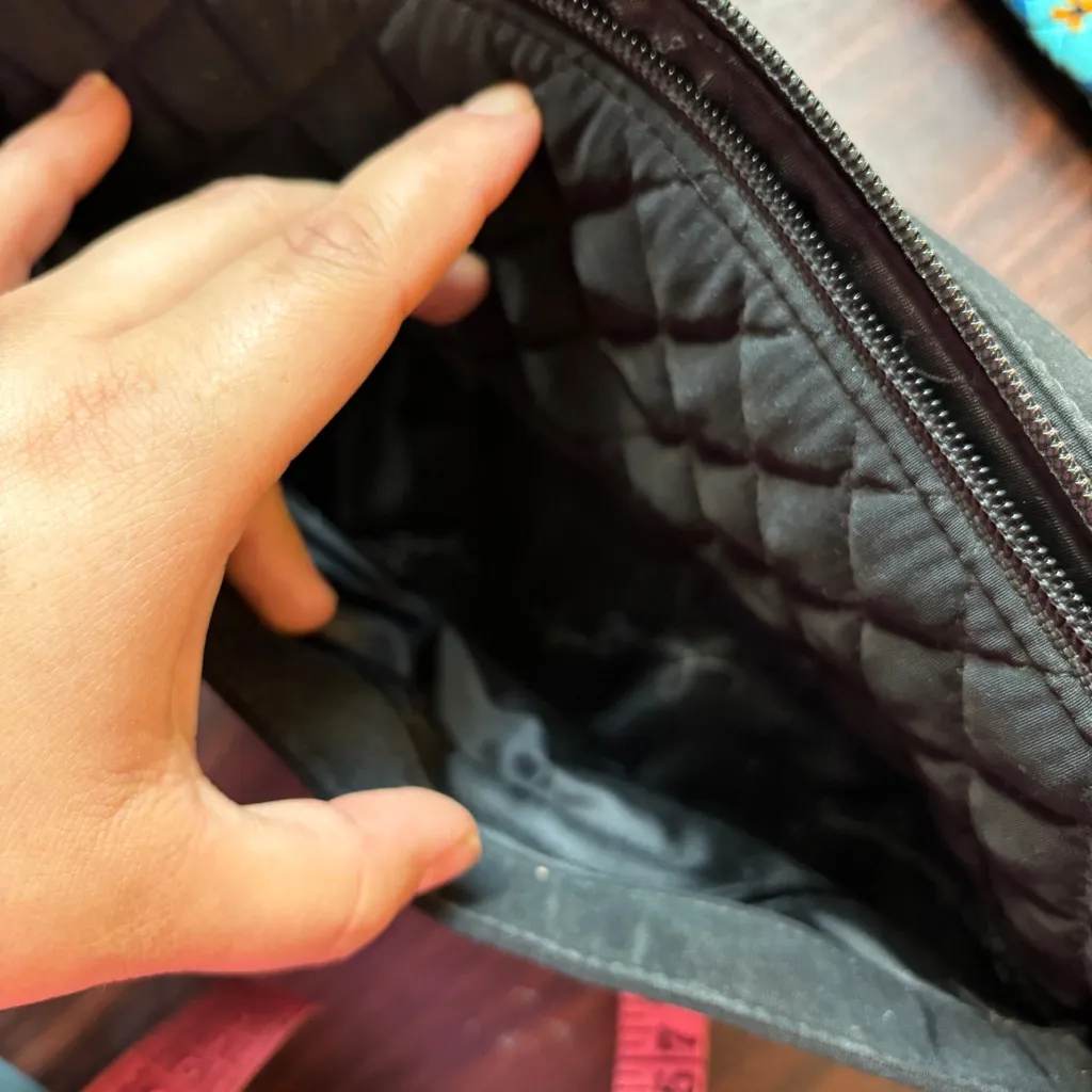 Vera Bradley women’s Black‎ shoulder bag - Image 4