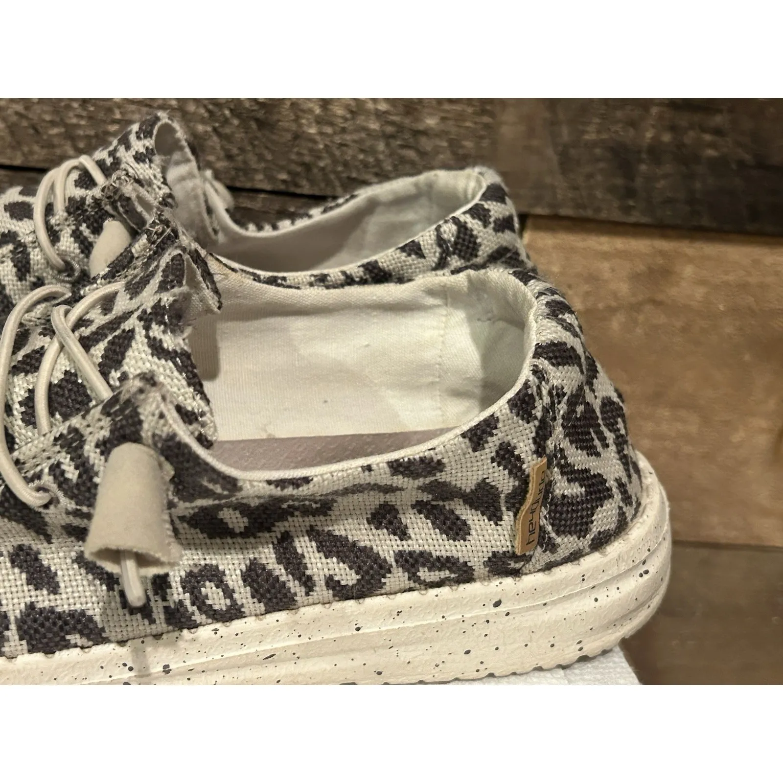 Hey Dude Wendy Shoes Women's 7 Gray White Woven Cheetah Boat Loafer Sneakers Moc - Image 3