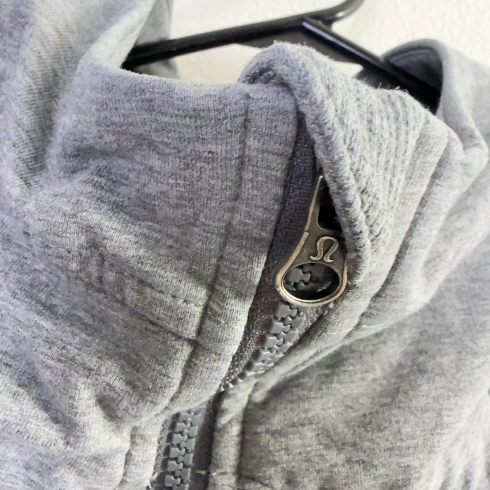 Lululemon Belle Hoodie Womens Size 6 Gray Full Zip Athleisure Run Jog Comfort - Image 6