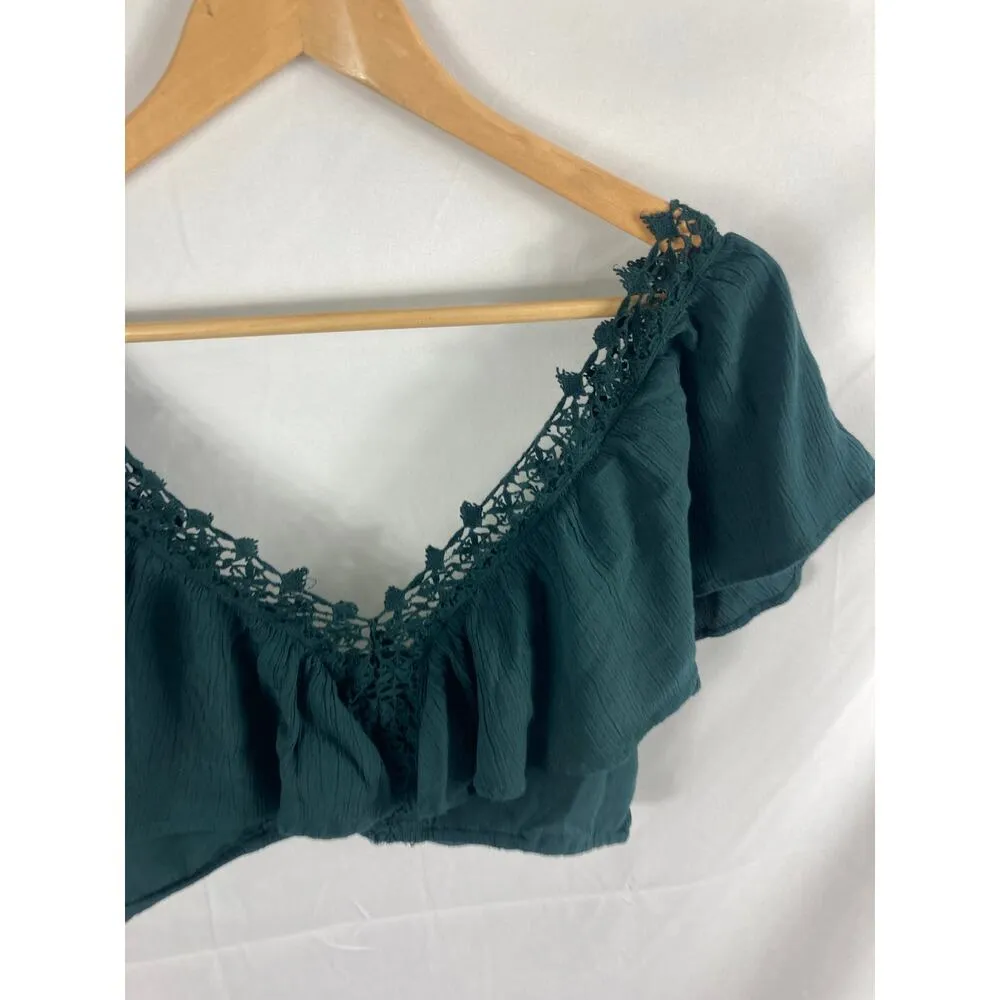 American Eagle Cropped V Neck Crochet Top Size Medium - Image 2