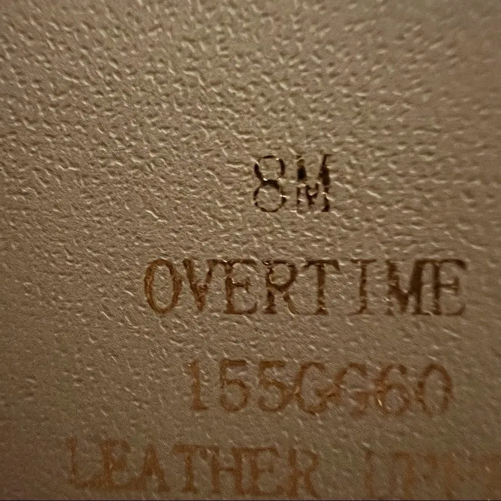 Reba  Sandal‎ with Heel. Size 8. - Image 10