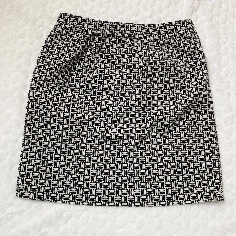 LOFT Petites Geometric Mini Skirt‎ Velveteen Fabric Black & White 2P - GUC - Image 6