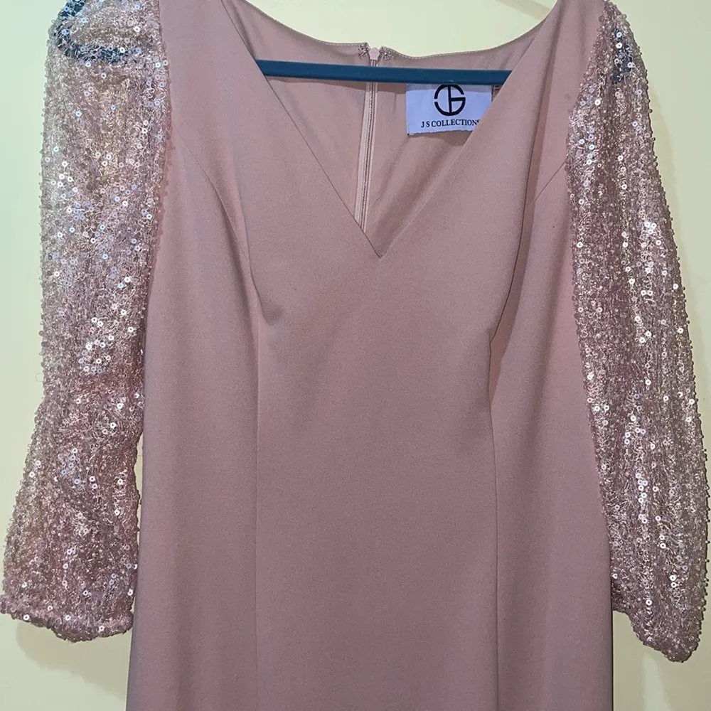 Women’s JS Collections Beaded Sleeve V-Neck Stretch Crepe Gown - Image 8