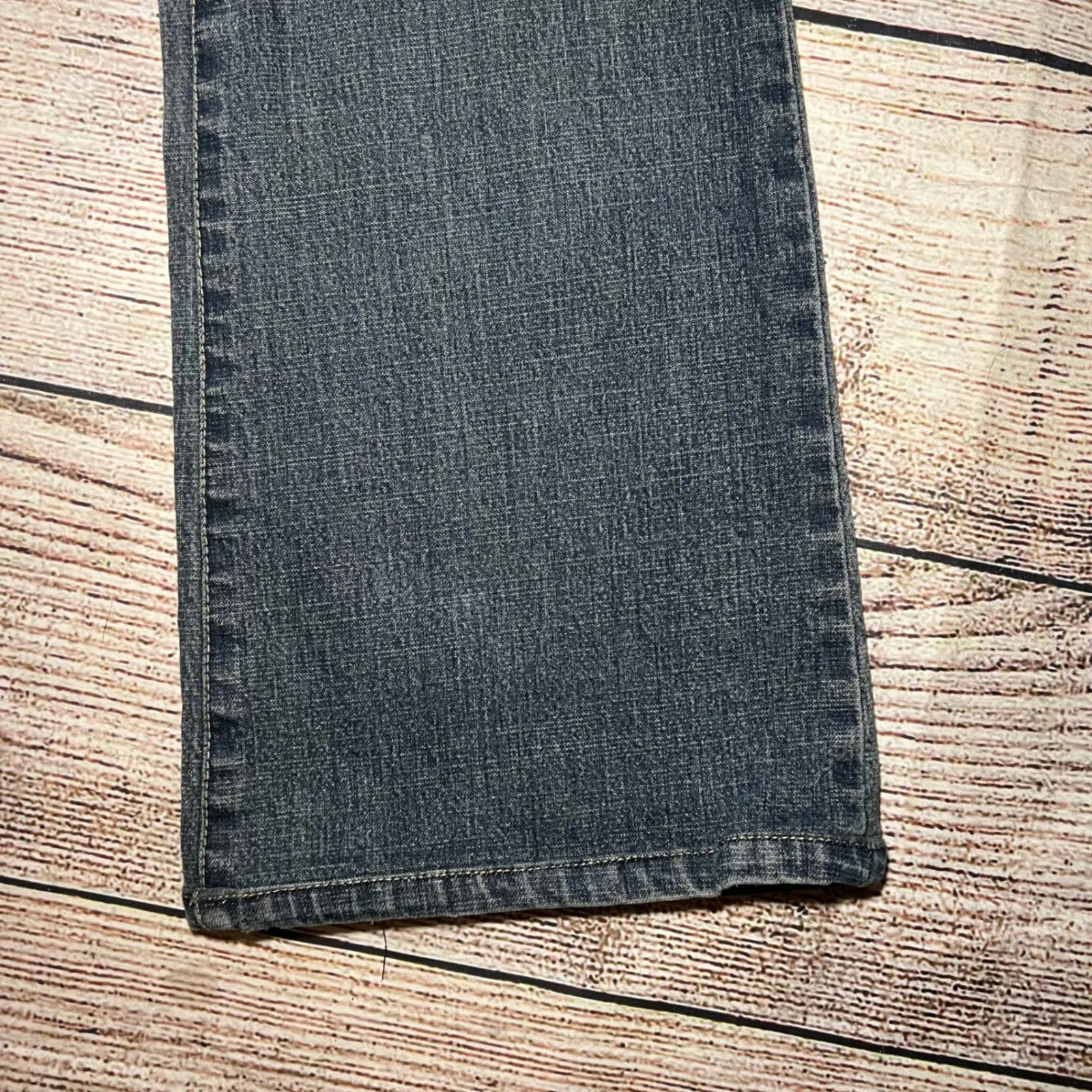 VTG Y2K Embroidered Crest Jeans Womens 29 Flare‎ Low Rise Embellished Denim 90s Blue - Image 6