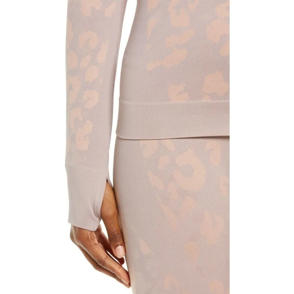 💕ZELLA💕 Cozy Baselayer Print Sweatshirt ~ Pink Sphinx Large L NWOT - Image 6