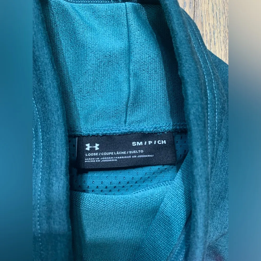 NWT Under Armour Sleeveless Hoodie - Image 5