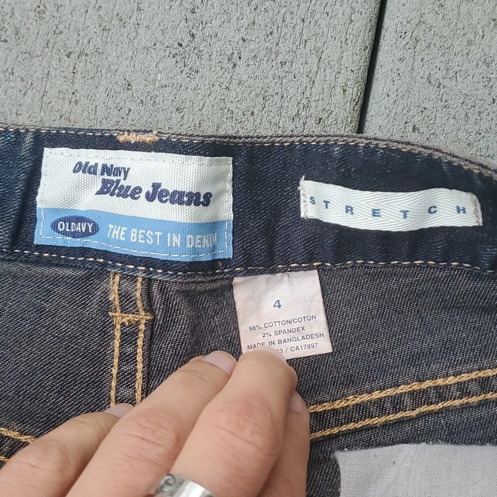 Old Navy Stretch Darkwash Denim Shorts 3n Inseam | Old Navy Stretch Denim Shorts - Image 2