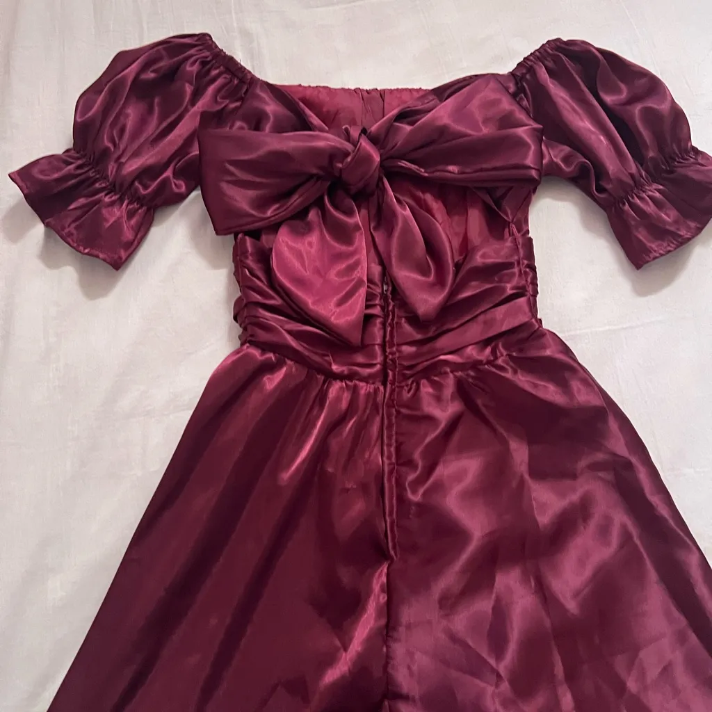 Elegant Burgundy Satin Bow Dress Red - Image 4