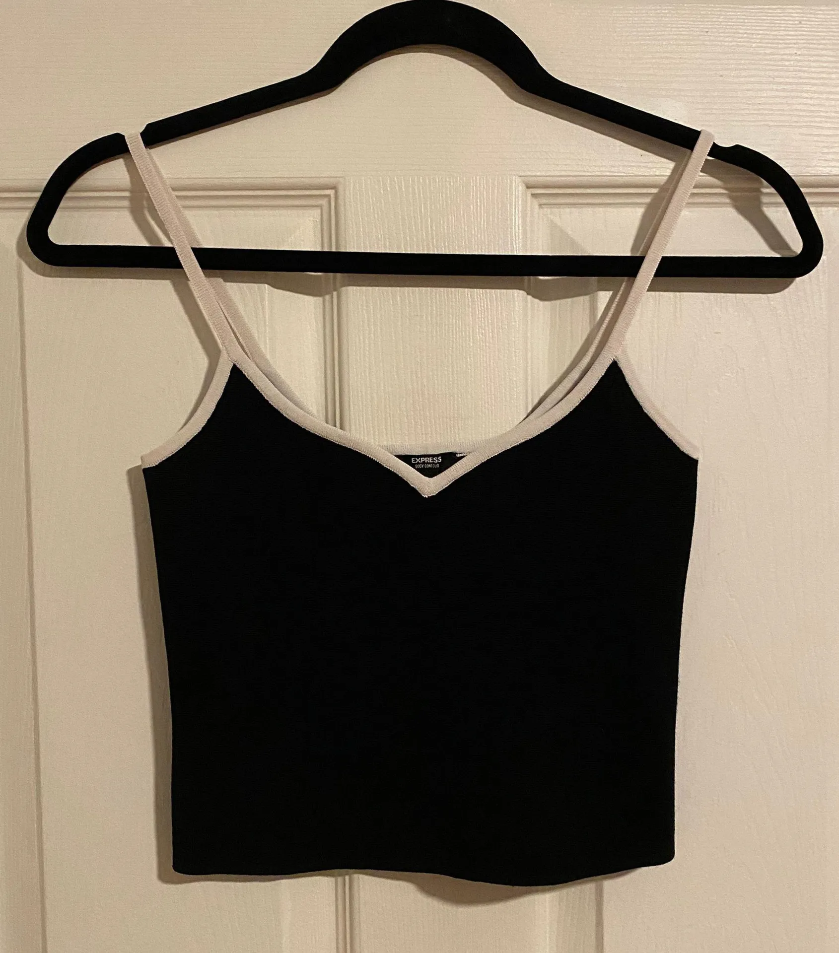 Body Contour Sweetheart Tipped Cropped Sweater Cami - Image 4