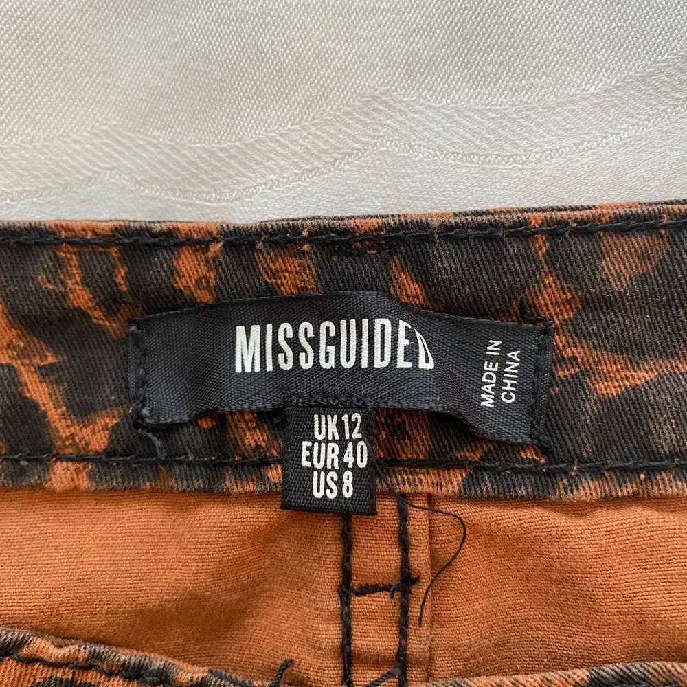 Missguided Leopard Print Denim Mini Skirt Sz 8 - Image 4
