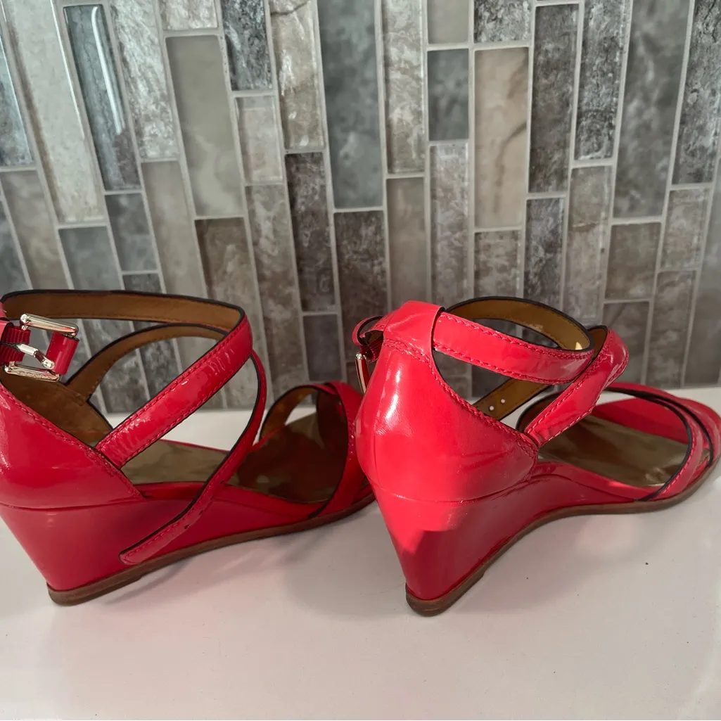 Coach Coretta Patent Hibiscus Peach Wedge Ankle Strap Sandal size 9 - Image 5