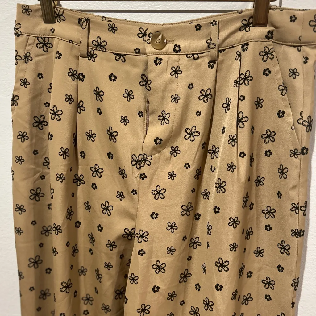 Floral Print Tan Pants - Image 5