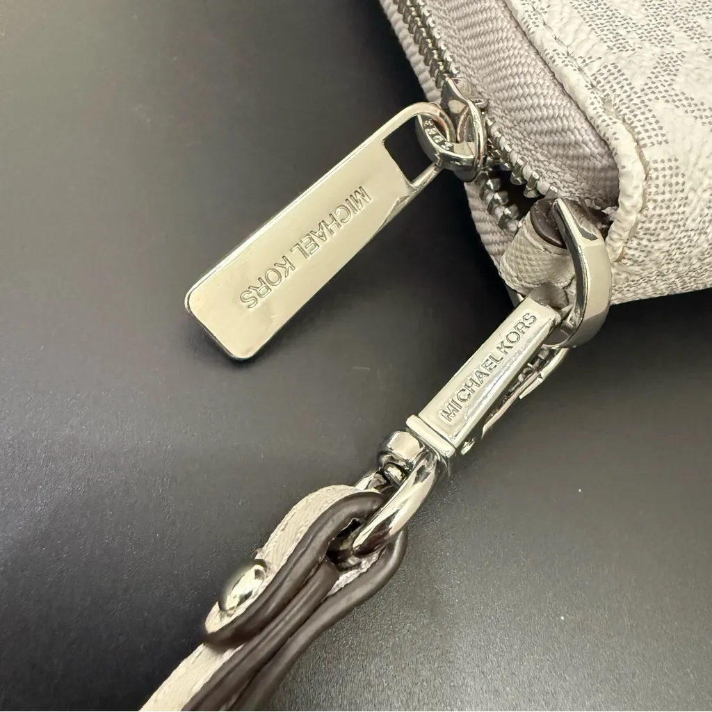 MICHAEL KORS Jet Set Travel Continental Zip Around Gray Leather Wallet Wristlet - Image 9