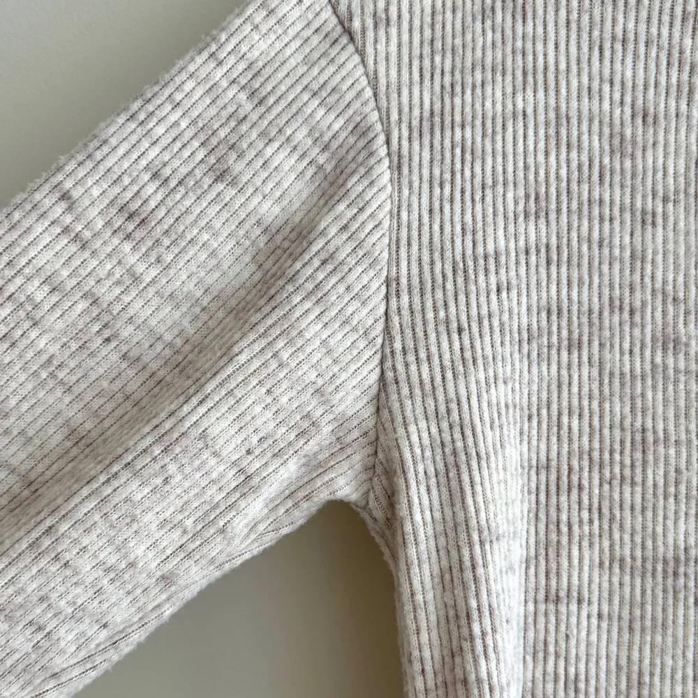 DOLAN Mockneck Long Sleeve Sweater with Keyhole Neckline, Tan, Size XS - Image 5