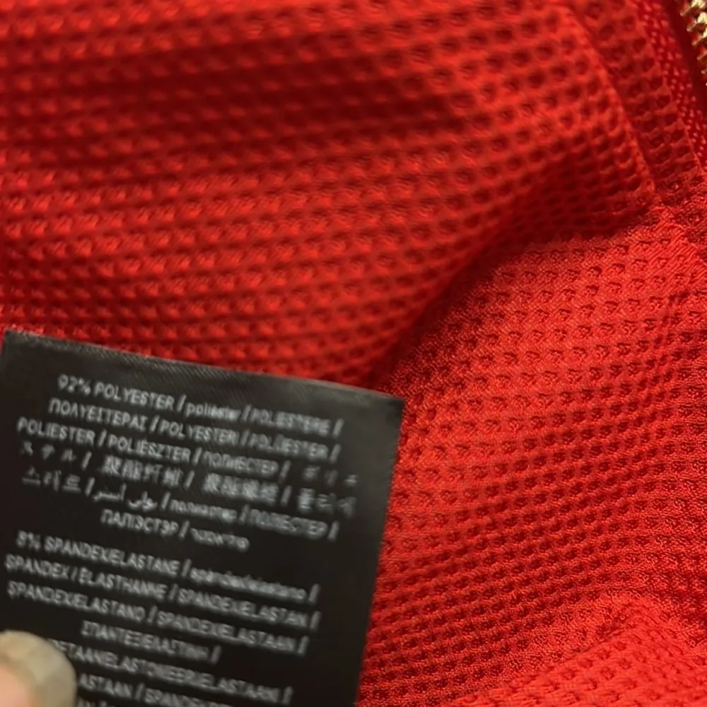 Guess NWT  Bustier Crop Top XL - Image 7