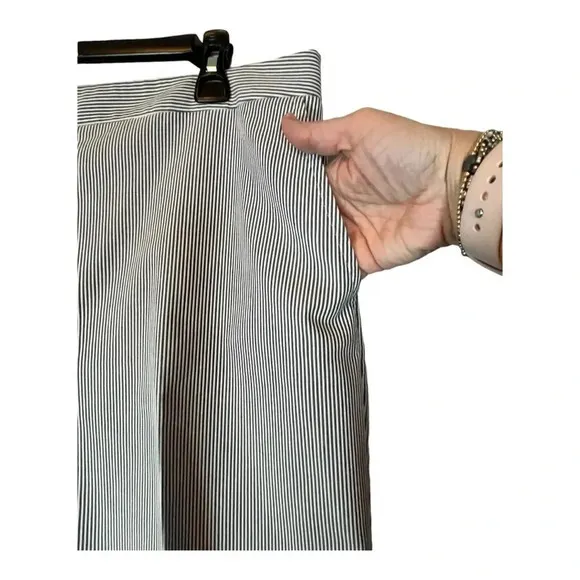 COVINGTON PINSTRIPE SEERSUCKER BLUE WHITE TROUSER PANTS WOMEN'S SIZE 16 - Image 2