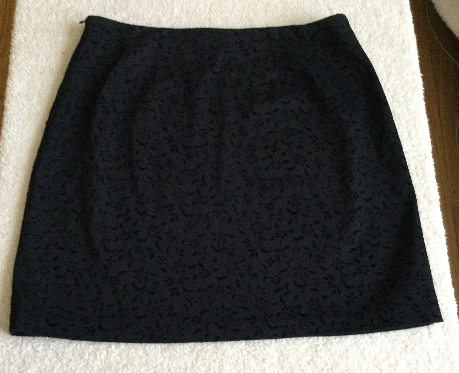 Vintage AT Denim Velvet Design Black Stretch Skirt - Sz 12 - Image 2