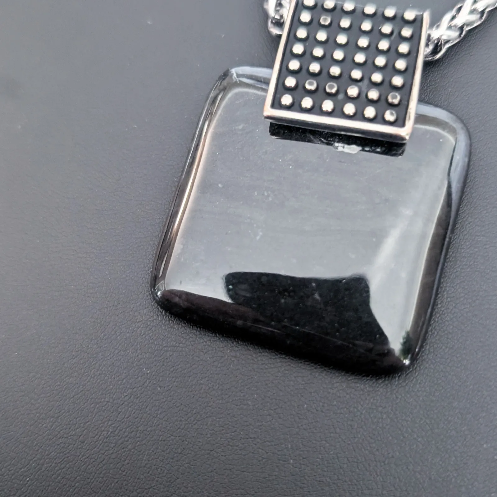 Black & Silver Tone Necklace - Image 8