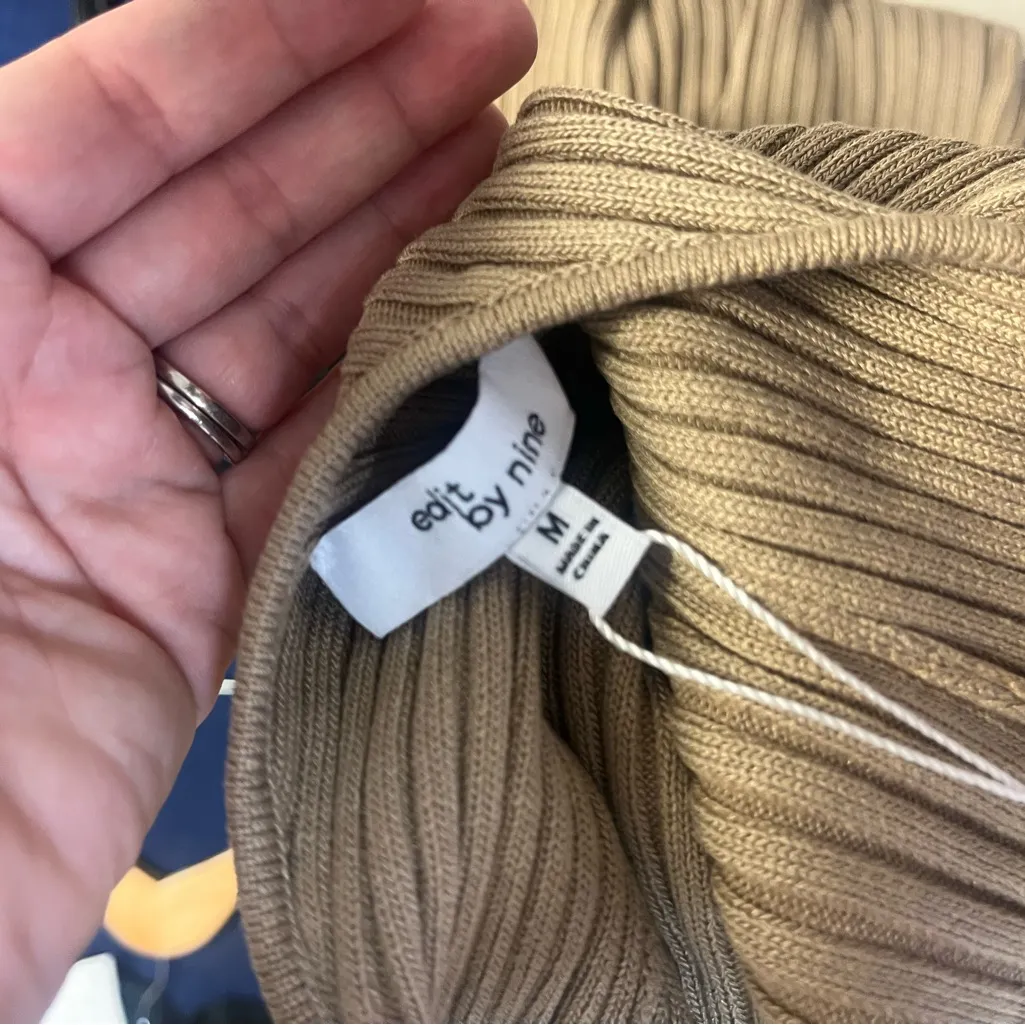 Ribbed knit sleeveless midi‎ body in dress with open back Edit by nine Tan Size M - Image 9