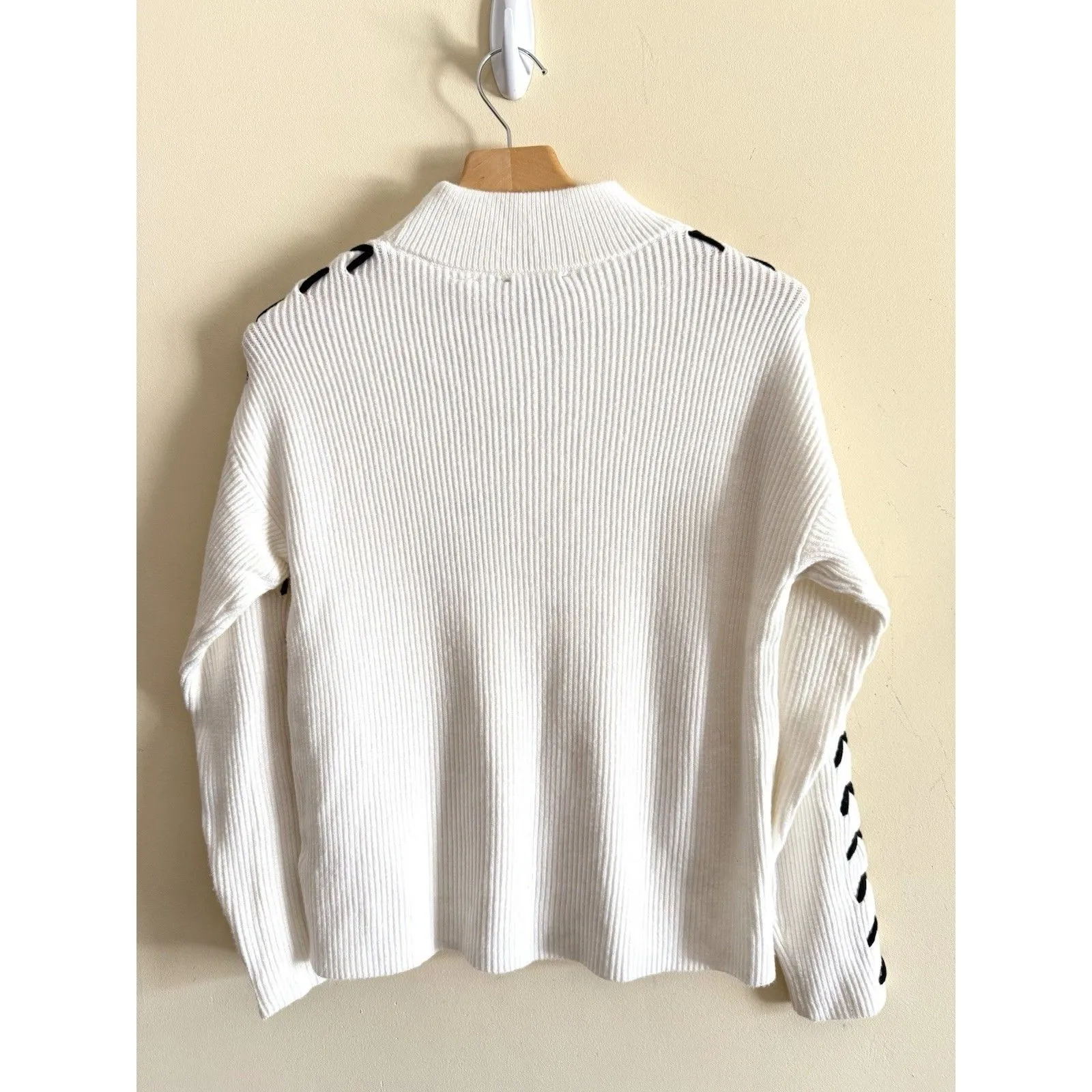 Tahari Sweater Women's Small Cream Viscose Pullover Stretch NWT - Image 3