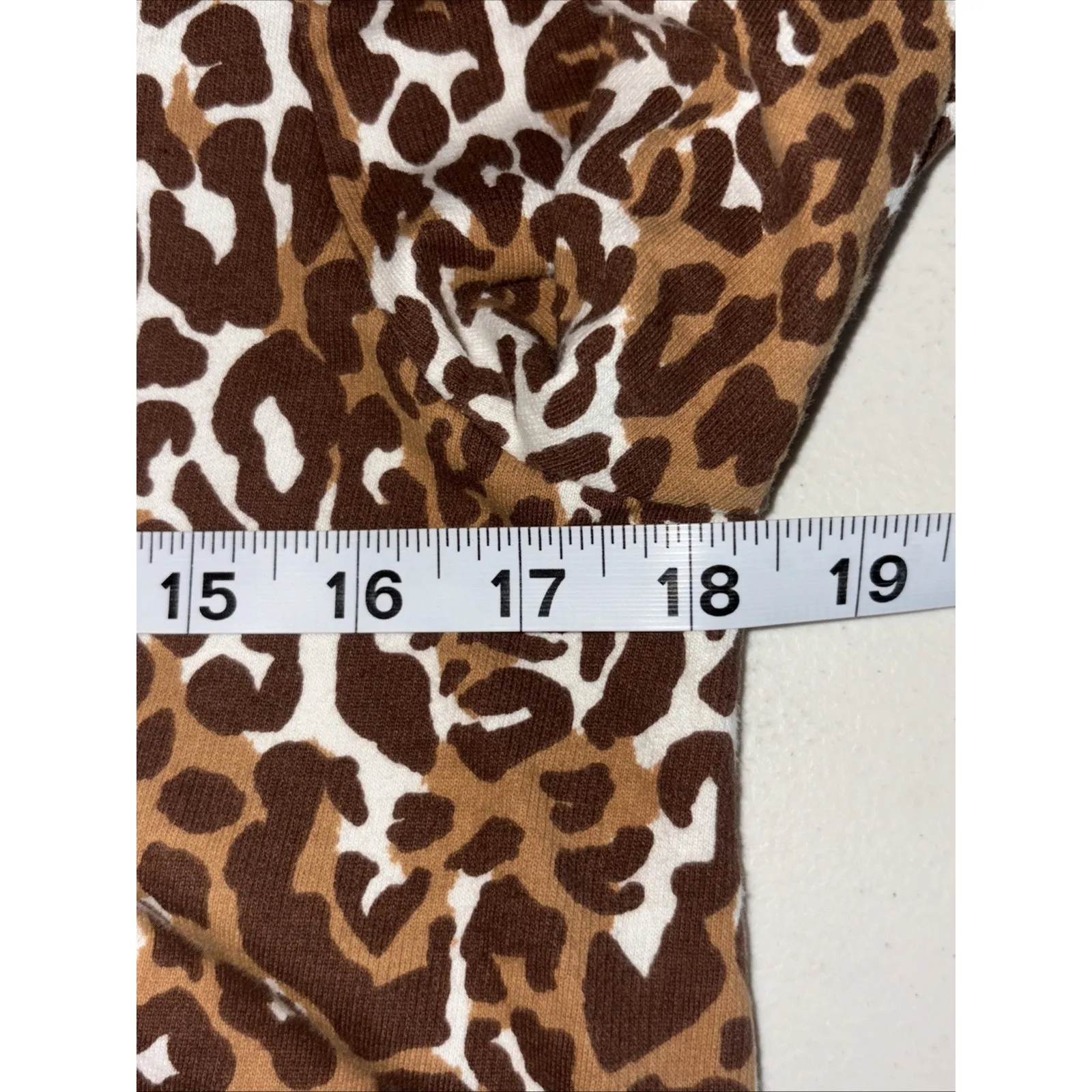 Lilly Pulitzer Jansen V- Neck Sweatshirt Chocolate My Favorite Spot Print! 💕 - Image 8