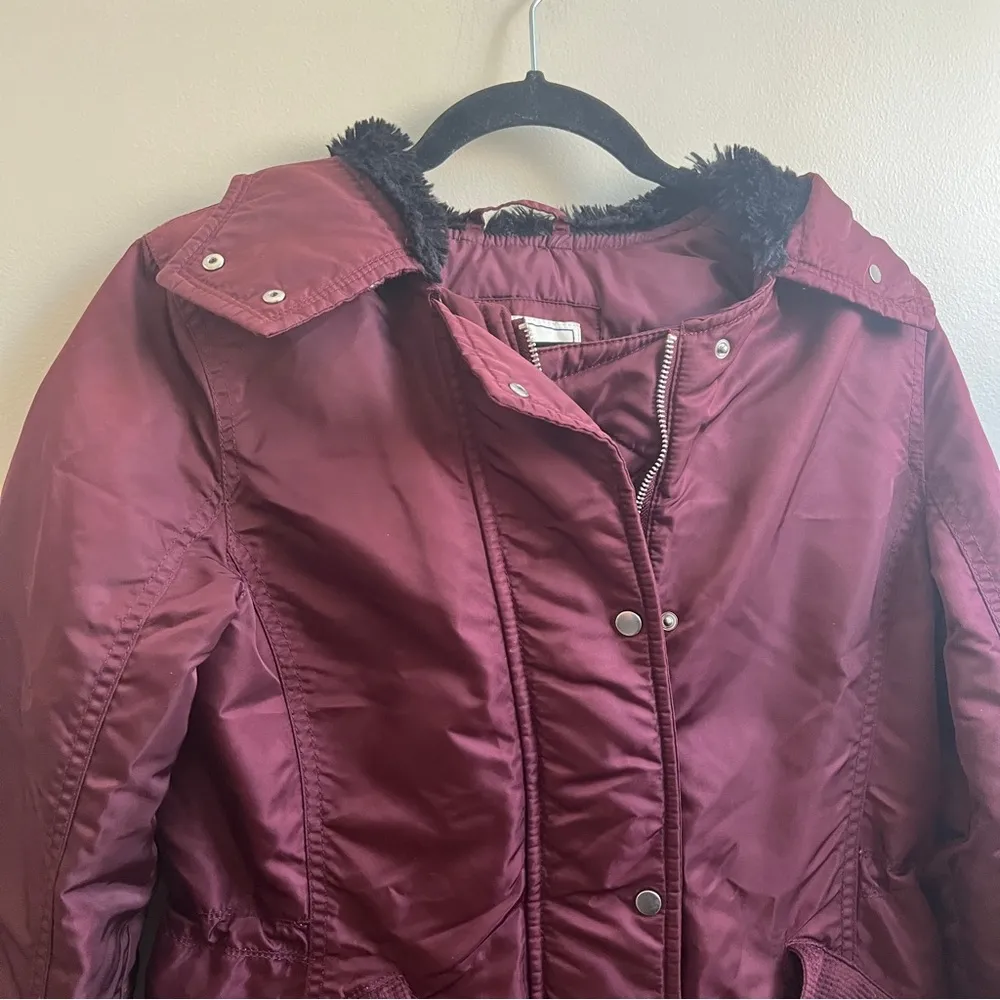 Abercrombie & Fitch red Maroon Winter parka Coat Size Small - Image 3
