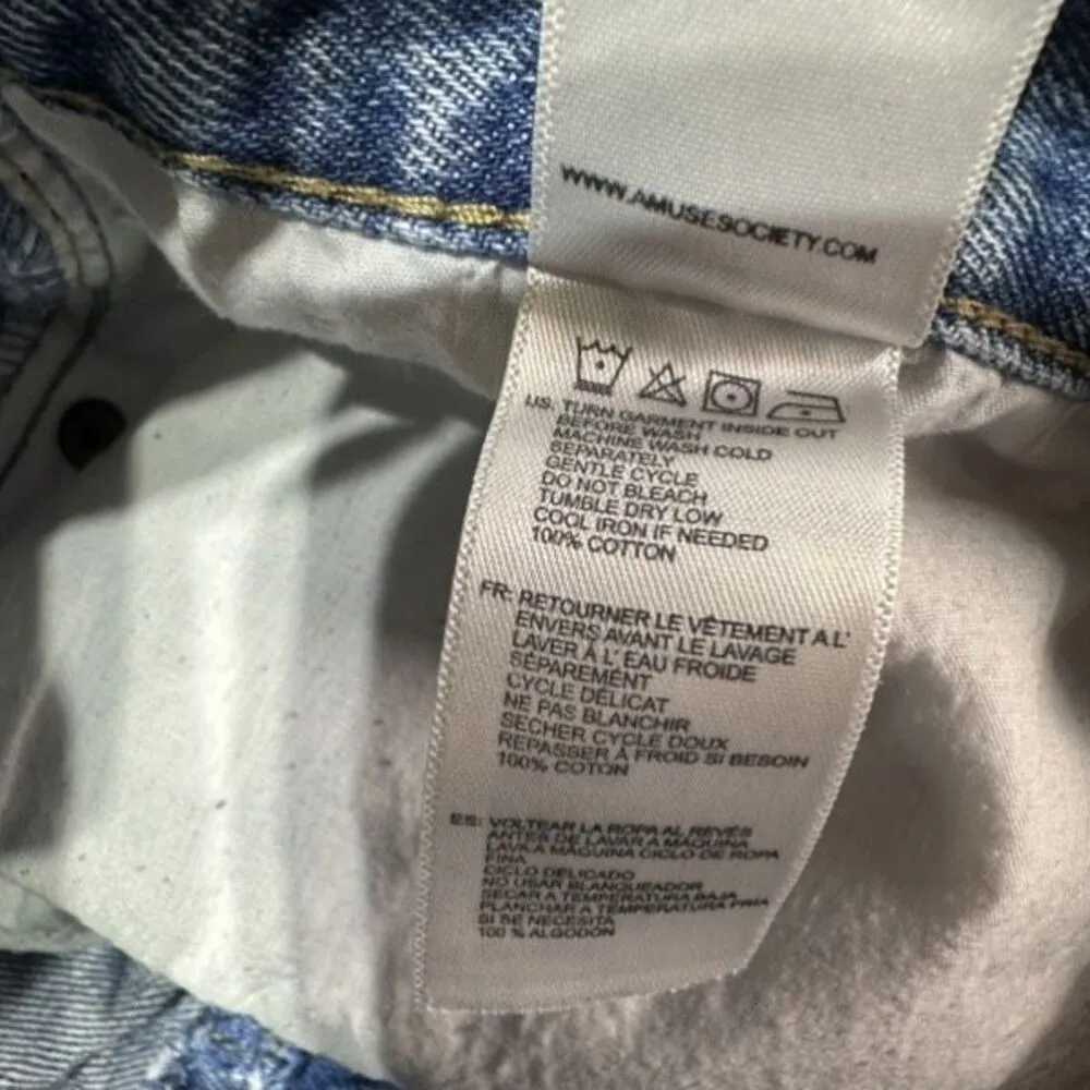 Amuse Society Distressed Button Fly Denim Jeans Shorts Size‎ 30 Size 10 Rolled - Image 7