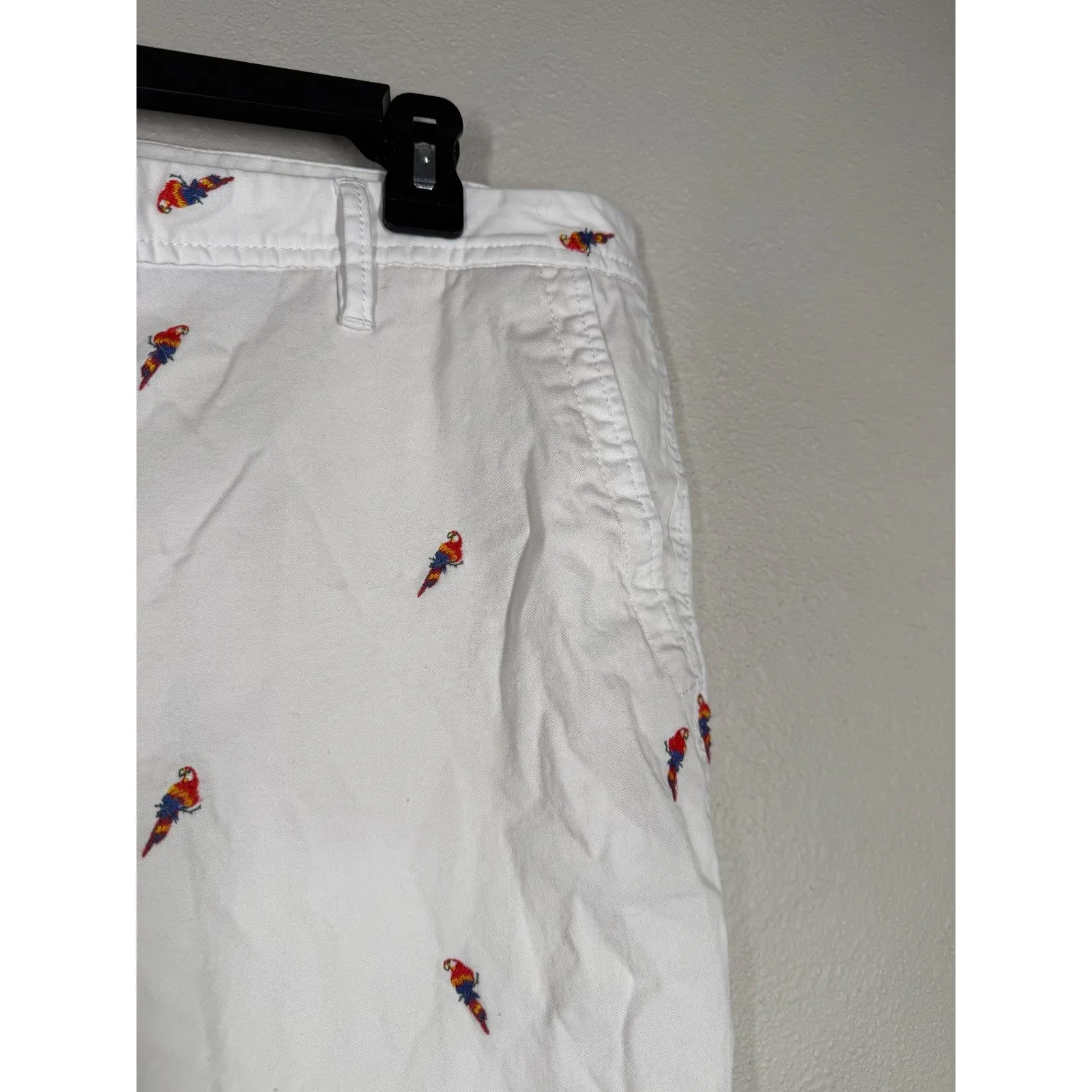 Talbots White Relaxed Chino Pants Sz 16p Parrots Novelty Beachy Resort Vacation - Image 4