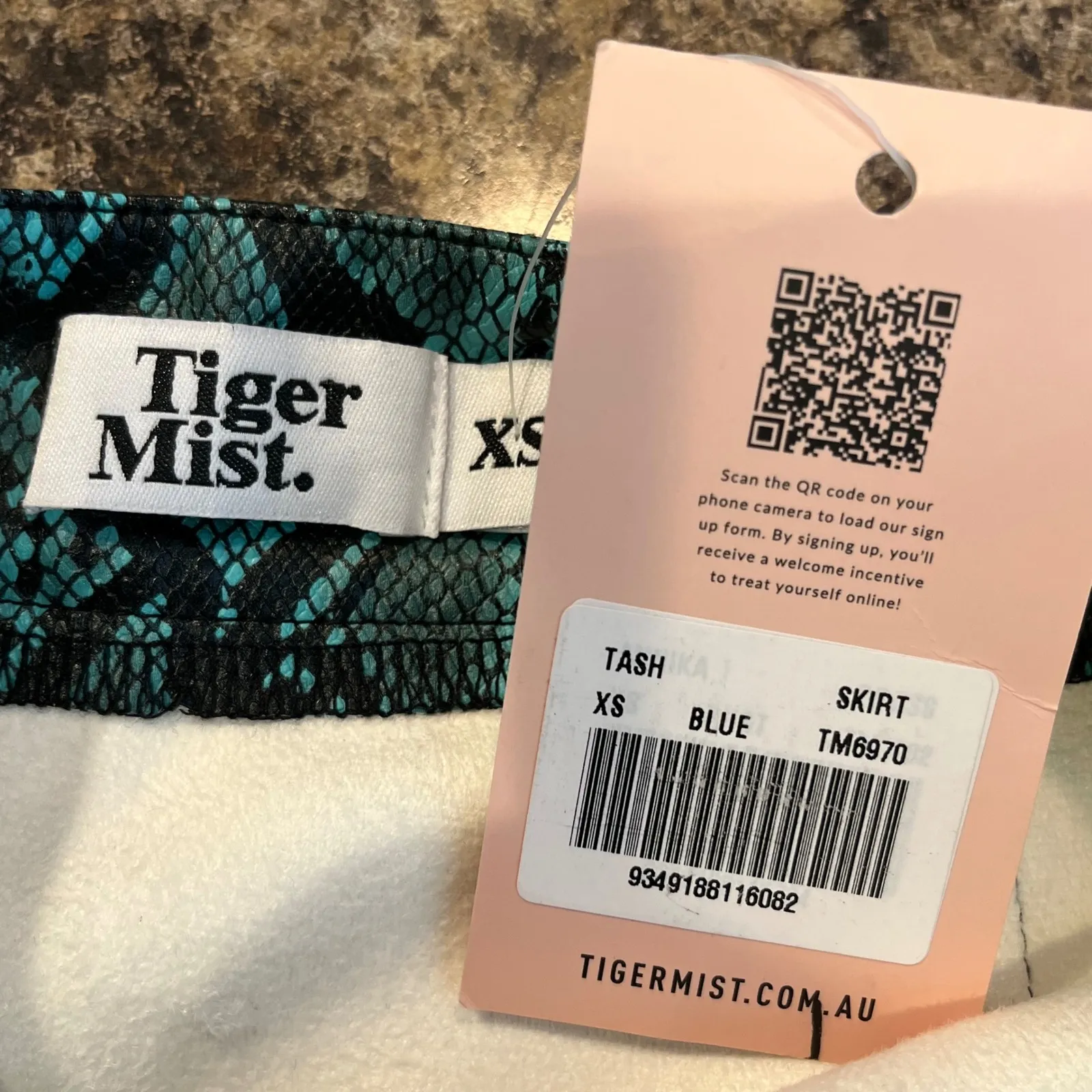 Tiger Mist NEW XS Blue Snake Print Faux Leather Zipper Ring Mini Skirt Turquoise - Image 6