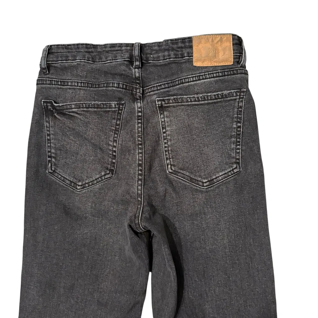 Zara Split Hem Skinny Jeans in Faded Black Wash, Sz 6 - Image 12
