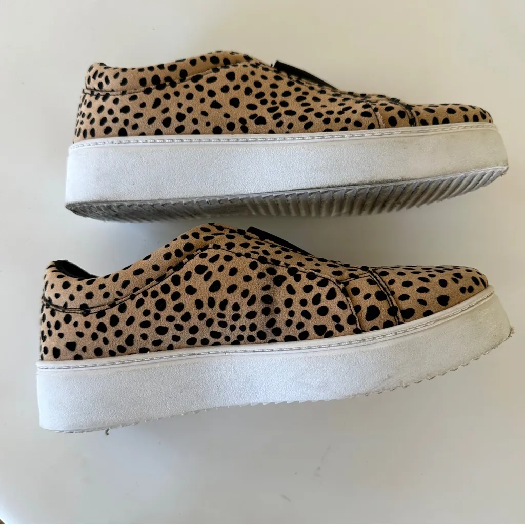 Qupid Tan and Black Spotted Slip-On Sneakers Size 8.5 - Image 6