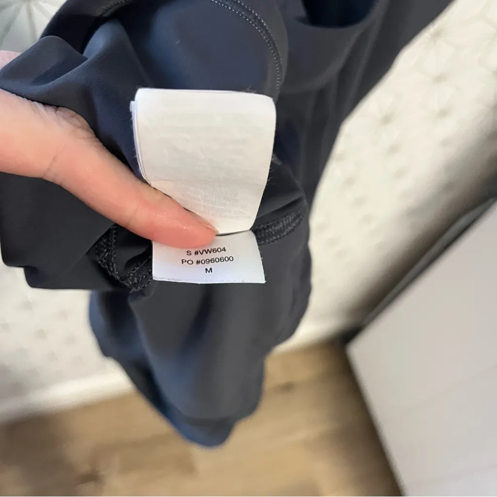 Vuori Volley Dress Gray NWOT - Image 11