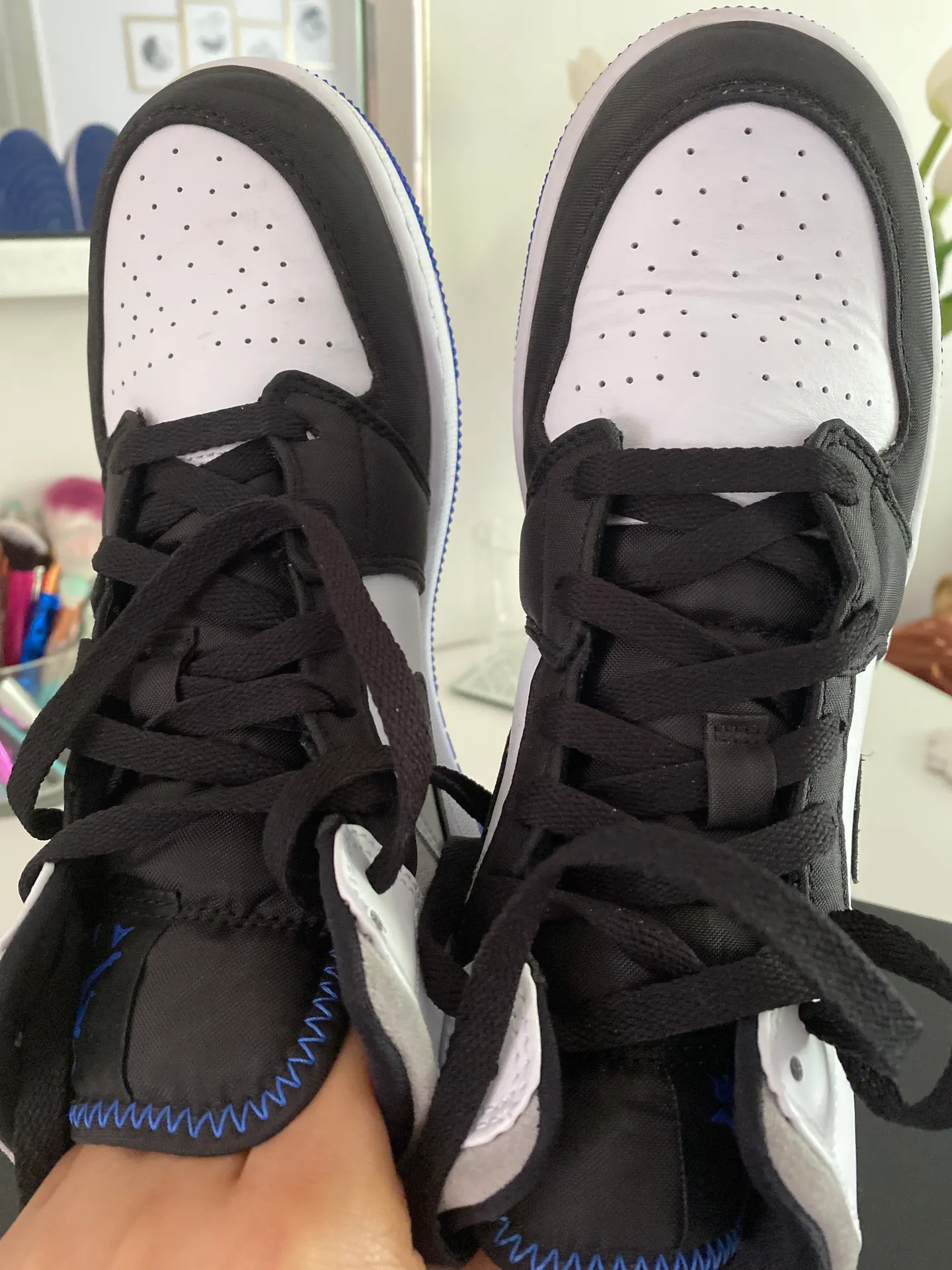 Air  1 Mid SE White Black Royal (GS) - Image 6