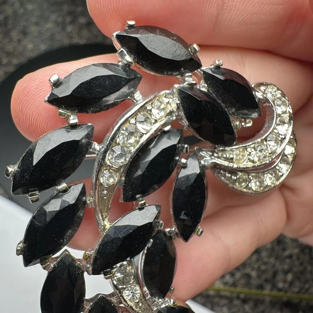 Vintage Black Rhinestone Sarah Coventry Vienna Nights Silver Tone Brooch Pin - Image 5